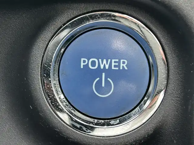 トヨタ アクア G ソフトレザーセレクション 岡山県 2017(平29)年 7万km ブラックマイカ 登録時走行距離　69156km/禁煙車/デジタルインナーミラー/特別仕様車専用シート/シートヒーター（D・N席）社外ナビ(MDV-D504BT)/　(CD/DVD/フルセグTVBluetooth)/クルーズコントロール(追従走行なし)/衝突被害軽減システム/車線逸脱警報（レーンキープアシスト）/先行車発進お知らせ/ETC/革巻きステアリング/ステアリングスイッチ/純正LEDヘッドライト/オートライト/ヘッドライトレベライザー/ナノイー/プッシュスタート/スマートキー/スペアキー×1/アイドリングストップ/ドアバイザー/電動格納ミラー/純正フロアマット/横滑防止装置/盗難防止装置/取扱説明書/新車時整備手帳（保証書）