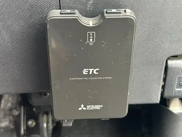 トヨタ アクア G ソフトレザーセレクション 岡山県 2017(平29)年 7万km ブラックマイカ 登録時走行距離　69156km/禁煙車/デジタルインナーミラー/特別仕様車専用シート/シートヒーター（D・N席）社外ナビ(MDV-D504BT)/　(CD/DVD/フルセグTVBluetooth)/クルーズコントロール(追従走行なし)/衝突被害軽減システム/車線逸脱警報（レーンキープアシスト）/先行車発進お知らせ/ETC/革巻きステアリング/ステアリングスイッチ/純正LEDヘッドライト/オートライト/ヘッドライトレベライザー/ナノイー/プッシュスタート/スマートキー/スペアキー×1/アイドリングストップ/ドアバイザー/電動格納ミラー/純正フロアマット/横滑防止装置/盗難防止装置/取扱説明書/新車時整備手帳（保証書）