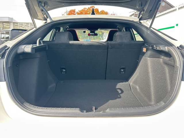 ホンダ シビック タイプR 東京都 2023(令5)年 0.5万km チャンピオンシップホワイト ワンオーナー/Honda CONNECT ディスプレーフルセグナビ/(Bluetooth/USB/ビルトインETC2.0)/Type10.2インチデジタルグラフィックメーター/純正19インチリバースリムアルミホイール/純正センターコンソールカーボンパネル/純正テールゲートカーボンスポイラー/純正ブラックアルミマイトシフトノブ/純正ユーロホーン/純正ドアミラーカバーレッド/純正フロアカーペットマット/純正フロントラバーマット/純正オールシーズンリアマット/純正オールシーズンラバーリアマット/純正前後ドライブレコーダー(DRH-224SD)/純正ドアバイザー/純正ライセンスフレーム(前後)/無限ハイドロフィリックLEDミラー/Honda SENSING/バックカメラ/Honda LogR/横滑り防止装置/コーナーセンサー(前後)/純正LEDヘッドライト/カーテンエアバック/スマートキー/スペアキー1本/保証書