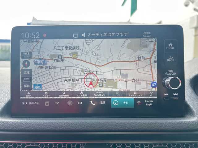 ホンダ シビック タイプR 東京都 2023(令5)年 0.5万km チャンピオンシップホワイト ワンオーナー/Honda CONNECT ディスプレーフルセグナビ/(Bluetooth/USB/ビルトインETC2.0)/Type10.2インチデジタルグラフィックメーター/純正19インチリバースリムアルミホイール/純正センターコンソールカーボンパネル/純正テールゲートカーボンスポイラー/純正ブラックアルミマイトシフトノブ/純正ユーロホーン/純正ドアミラーカバーレッド/純正フロアカーペットマット/純正フロントラバーマット/純正オールシーズンリアマット/純正オールシーズンラバーリアマット/純正前後ドライブレコーダー(DRH-224SD)/純正ドアバイザー/純正ライセンスフレーム(前後)/無限ハイドロフィリックLEDミラー/Honda SENSING/バックカメラ/Honda LogR/横滑り防止装置/コーナーセンサー(前後)/純正LEDヘッドライト/カーテンエアバック/スマートキー/スペアキー1本/保証書