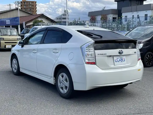 トヨタ プリウス S 東京都 2011(平23)年 8.1万km パール (株)IDOMが運営する【じしゃロン昭島店】の自社ローン専用車両になります。/こちらは現金またはオートローンご利用時の価格です。自社ローンご希望の方は別途その旨お申付け下さい/社外ナビ（HDD・DVD）/TV/バックカメラ/ワンオーナ-/スマートキー/ウィンカーミラー/オートライト/純正フロアマット/純正アルミホイール