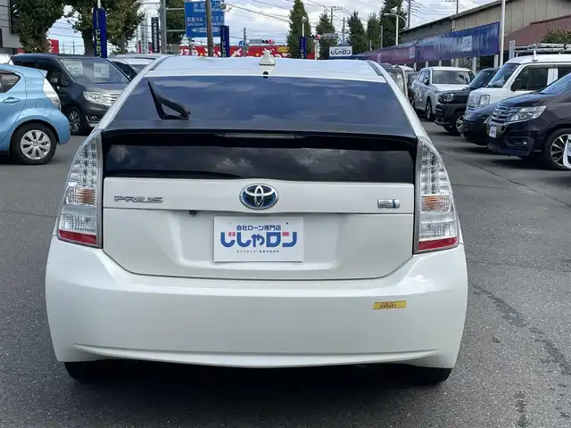 トヨタ プリウス S 東京都 2011(平23)年 8.1万km パール (株)IDOMが運営する【じしゃロン昭島店】の自社ローン専用車両になります。/こちらは現金またはオートローンご利用時の価格です。自社ローンご希望の方は別途その旨お申付け下さい/社外ナビ（HDD・DVD）/TV/バックカメラ/ワンオーナ-/スマートキー/ウィンカーミラー/オートライト/純正フロアマット/純正アルミホイール