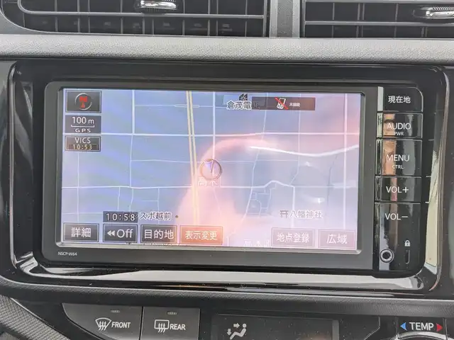 トヨタ アクア S 福井県 2015(平27)年 6万km ライムホワイトパールクリスタルシャイン 純正SDナビ/AM/FM/ワンセグ/BT/CD/AUX/バックカメラ/アイドリングストップ/横滑り防止装置/ETC/ダブルエアバッグ/純正フロアマット/LEDヘッドライト/オートライト/純正ホイルキャップ/スマートキー