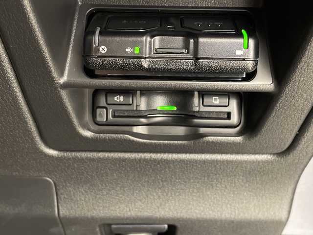 マツダ ＭＸ－３０ 愛知県 2022(令4)年 1.3万km ジェットブラックマイカ 純正9型ナビ/レーダークルーズコントロール/バックカメラ/ヘッドアップディスプレイ/コーナーセンサー/純正アルミホイール/ブラインドスポットモニター/LEDヘッドライト/パドルシフト/オートマチックハイビーム/ドライブレコーダー/ETC/衝突軽減システム/フルセグ/Bluetooth/ステアリングスイッチ/スマートキー/プッシュスタート