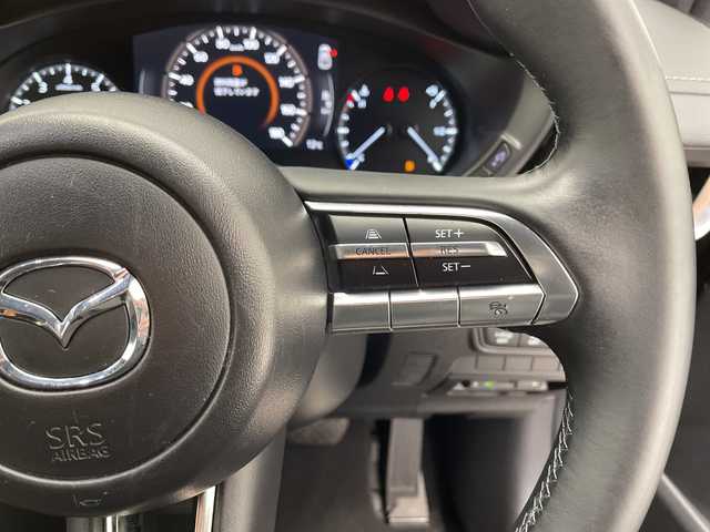 マツダ ＭＸ－３０ 愛知県 2022(令4)年 1.3万km ジェットブラックマイカ 純正9型ナビ/レーダークルーズコントロール/バックカメラ/ヘッドアップディスプレイ/コーナーセンサー/純正アルミホイール/ブラインドスポットモニター/LEDヘッドライト/パドルシフト/オートマチックハイビーム/ドライブレコーダー/ETC/衝突軽減システム/フルセグ/Bluetooth/ステアリングスイッチ/スマートキー/プッシュスタート