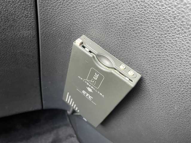 日産 セレナ 20S 神奈川県 2008(平20)年 12.8万km スーパーブラック ワンオーナー/純正HDDナビ/・ラジオ/CD/DVD/BT/AUX/バックカメラ/片側パワースライドドア/ETC/純正16インチAW/ウォークスルー/オートライト/純正ハロゲンヘッドライト/インテリジェントキー×2/ドアバイザー/純正フロアマット/取扱説明書/新車時保証書