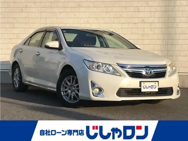 トヨタ カムリ ハイブリット 栃木県 2012(平24)年 7.8万km ホワイトパールクリスタルシャイン (株)IDOMが運営する【じしゃロン小山店】の自社ローン対象車両になります。こちらは現金ご利用時の価格です。/自社ローンご希望の方は別途その旨お申付け下さい。//純正ワンセグナビ/（CD/DVD/AM/FMラジオ）/スマートキー/プッシュスタート/ＥＴＣ/ステアリングリモコン/電動格納ドアミラー/パワーウインドウ/オートライト/防眩ミラー/シートカバー