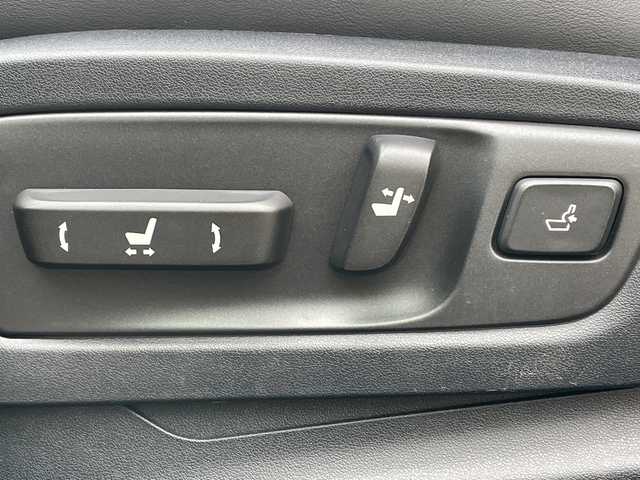 レクサス ＧＳ 250 Fスポーツ 山口県 2015(平27)年 5.8万km ブラック 純正ナビ/CD/DVD/SD/BT/FM/AM/フルセグTV/バックカメラ/クルーズコントロール/ETC2.0/シートヒーター/シートベンチレーション/パワーシート/レーンキープアシスト/オートライト/オートマチックハイビーム/オートホールド/プッシュスタート/電動格納ミラー/純正フロアマット