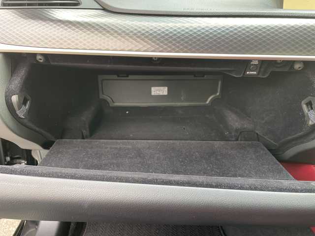 レクサス ＧＳ 250 Fスポーツ 山口県 2015(平27)年 5.8万km ブラック 純正ナビ/CD/DVD/SD/BT/FM/AM/フルセグTV/バックカメラ/クルーズコントロール/ETC2.0/シートヒーター/シートベンチレーション/パワーシート/レーンキープアシスト/オートライト/オートマチックハイビーム/オートホールド/プッシュスタート/電動格納ミラー/純正フロアマット