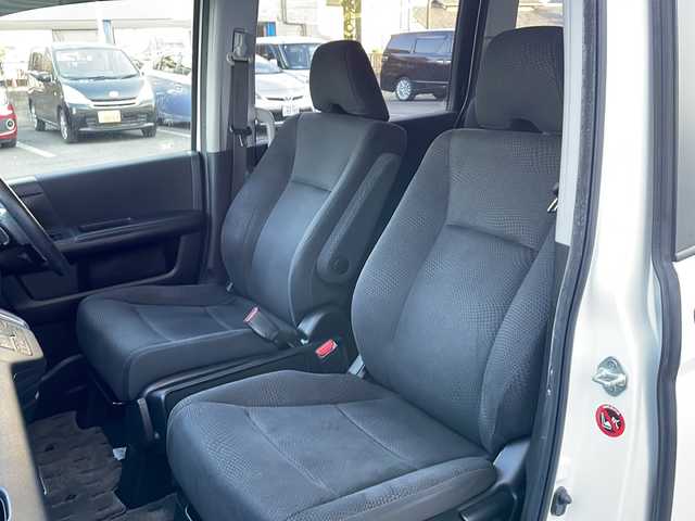 ホンダ ステップワゴン スパーダ Z インターナビセレ 埼玉県 2012(平24)年 11.2万km ホワイトオーキッドパール (株)IDOMが運営する【じしゃロン熊谷店】の自社ローン専用車両になりますこちらは現金またはオートローンご利用時の価格です。自社ローンご希望の方は別途その旨お申付け下さい/メーカーOPナビ/CD/DVD/MSV/USB/VTR/ラジオ/フルセグ/バックカメラ/両側パワースライドドア/純正フリップダウンモニター/ビルトインETC/ステアリングスイッチ/パドルシフト/ECON/アイドリングストップ/スマートキー/ウインカーミラー/純正フロアマット/純正アルミホイール/ドアバイザー/HID/フォグランプ/オートライト