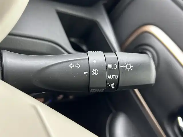 スズキ ワゴンＲ スマイル HYBRID X 熊本県 2021(令3)年 2万km フェニックスレッドパール/ブルーイッシュブラックパール 純正９インチナビ（CD・DVD・フルセグ・BT・ApplCarPlay・AndroidAuto・USB）/全周囲カメラ/ビルトインETC/両側パワースライドドア/スズキセーフティサポート/・デュアルセンサーブレーキサポート/・発進お知らせ機能/・標識認識機能/・車線維持機能/・車線逸脱抑制機能/・ふらつき警報機能/・前後誤発進抑制機能/・ハイビームアシスト/・低速時ブレーキサポート/横滑り防止/アイドリングストップ/運転席シートヒーター/純正フロアマット/オートライト/LEDヘッドライト/電動格納ミラー/スマートキー/プッシュスタート/スペアキー1本/保証書/取扱説明書