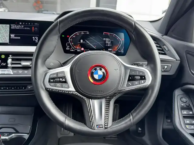 ＢＭＷ ＢＭＷ １１８ｄ Mスポーツ EDジョイ+ 静岡県 2021(令3)年 3万km サファイアブラックP ワンオーナー/ハーフレザーシート/電動リアゲート/ブラインドスポットアシスト/iDrive/(Bluetooth/Screen Mirroring/USB)/アダプティブクルーズコントロール/ドライビング・アシスト/・レーン・ディパーチャー・ウォーニング/・レーン・チェンジ・ウォーニング/・前車接近警告機能/・衝突回避・被害軽減ブレーキ/・後車衝突警告機能/・クロス・トラフィック・ウォーニング（リヤ）/・トラフィック・サイン・アシスト（速度制限認識）/パーキング・アシスト/・PDC／パーク・ディスタンス・コントロール/・パーキング・アシスト/・リヤ・ビュー・カメラ/・リバース・アシスト／後退時ステアリング・アシスト機能/・アクティブPDC／パーク・ディスタンス・コントロール/メモリー付きパワーシート/コンフォートアクセス/ETC/ドライブレコーダー/純正フロアマット/純正18インチアルミホイール