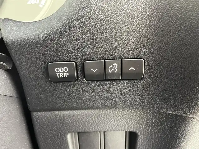 レクサス ＮＸ 300h Fスポーツ 茨城県 2015(平27)年 3.4万km ソニッククォーツ 純正ナビ/フルセグ再生可/ヘッドアップディプレイ/ステアリングヒーター/ブラインドスポットモニター/レザーシート/シートヒーター/エアーシート/純正アルミホイール/純正フロアマット/ビルトインETC