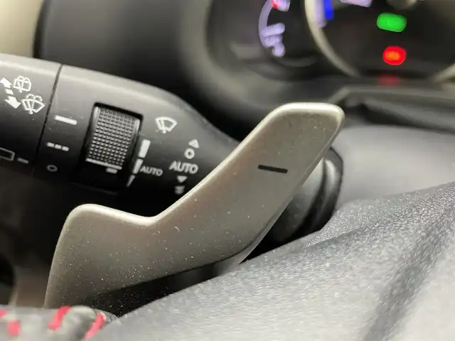 レクサス ＮＸ 300h Fスポーツ 茨城県 2015(平27)年 3.4万km ソニッククォーツ 純正ナビ/フルセグ再生可/ヘッドアップディプレイ/ステアリングヒーター/ブラインドスポットモニター/レザーシート/シートヒーター/エアーシート/純正アルミホイール/純正フロアマット/ビルトインETC