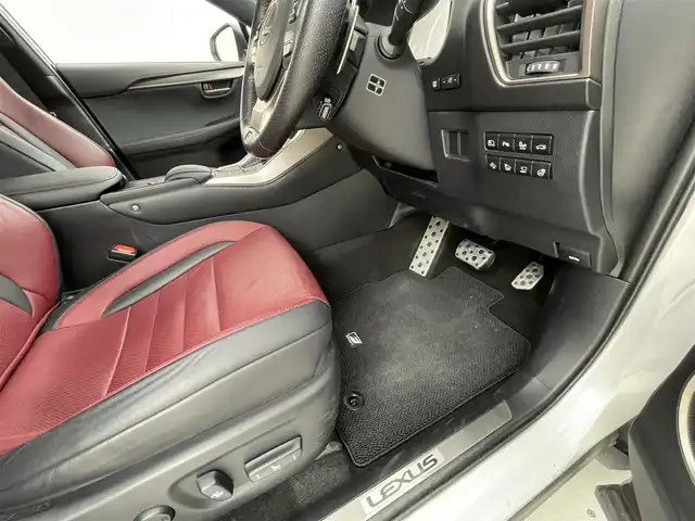 レクサス ＮＸ 300h Fスポーツ 茨城県 2015(平27)年 3.4万km ソニッククォーツ 純正ナビ/フルセグ再生可/ヘッドアップディプレイ/ステアリングヒーター/ブラインドスポットモニター/レザーシート/シートヒーター/エアーシート/純正アルミホイール/純正フロアマット/ビルトインETC
