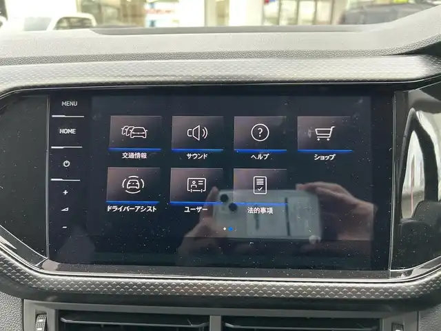 フォルクスワーゲン ＶＷ Ｔ－クロス TSI アクティブ 福岡県 2022(令4)年 1.3万km グレー 禁煙車/純正ディスプレイオーディオ/（Bluetooth、アップルカープレイ）/レーダークルーズコントロール/パドルシフト/スマートキー・/プッシュスタート/クリアランスソナー/パーキングアシスト/純正16インチアルミホイール/純正LEDヘッドライト/純正フロアマット/ルーフレール/ビルトインETC/コーナーセンサー/革巻きハンドル/バックカメラ/ドライブレコーダー/フォグランプ/スマートキー×2/保証書/取扱説明書