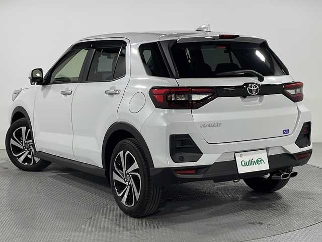 トヨタ ライズ Z 広島県 2023(令5)年 0.5万km シャイニングホワイトパール 純正9型ナビ/パノラミックビュー/モデリスタマフラーカッター/シートヒーター/スマートアシスト/・衝突回避支援ブレーキ/・車線逸脱警報/・車線逸脱抑制制御機能/・アダプティブドライビングビーム/・アダプティブクルーズコントロール/・コーナーセンサー/・誤発進抑制機能/LEDヘッドランプ/ETC2.0/ドライブレコーダー