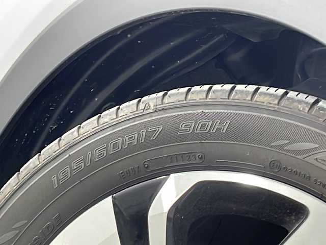 トヨタ ライズ Z 広島県 2023(令5)年 0.5万km シャイニングホワイトパール 純正9型ナビ/パノラミックビュー/モデリスタマフラーカッター/シートヒーター/スマートアシスト/・衝突回避支援ブレーキ/・車線逸脱警報/・車線逸脱抑制制御機能/・アダプティブドライビングビーム/・アダプティブクルーズコントロール/・コーナーセンサー/・誤発進抑制機能/LEDヘッドランプ/ETC2.0/ドライブレコーダー