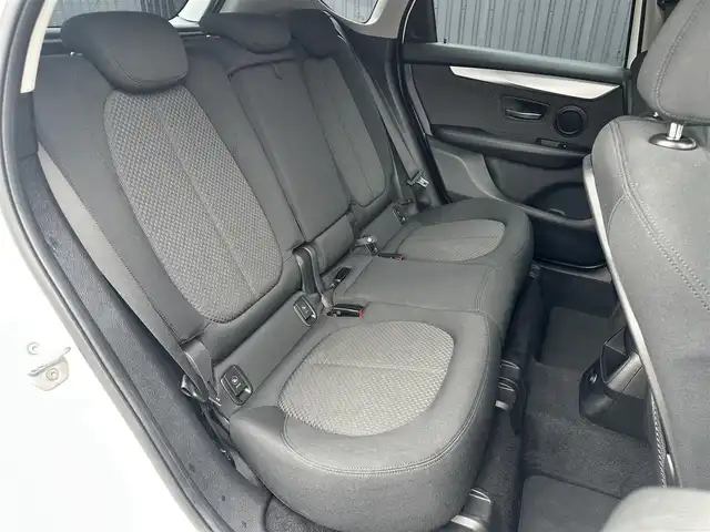 ＢＭＷ ２１８ｄ アクティブツアラー 福島県 2016(平28)年 5.3万km アルピンホワイトⅢ 純正HDDナビ/バックカメラ/リアコーナーセンサー/インテリジェントセーフティ/スピードリミッター/LEDヘッドライト/オートライト/オートワイパー/ETC/スマートキー/リアガラスフィルム施工/車検：令和9年3月23日迄