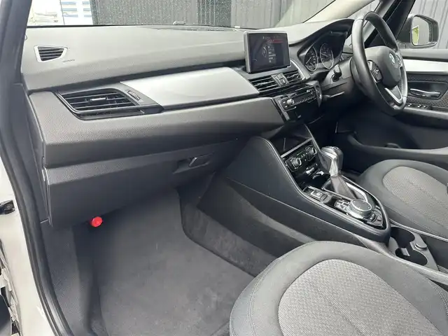 ＢＭＷ ２１８ｄ アクティブツアラー 福島県 2016(平28)年 5.3万km アルピンホワイトⅢ 純正HDDナビ/バックカメラ/リアコーナーセンサー/インテリジェントセーフティ/スピードリミッター/LEDヘッドライト/オートライト/オートワイパー/ETC/スマートキー/リアガラスフィルム施工/車検：令和9年3月23日迄
