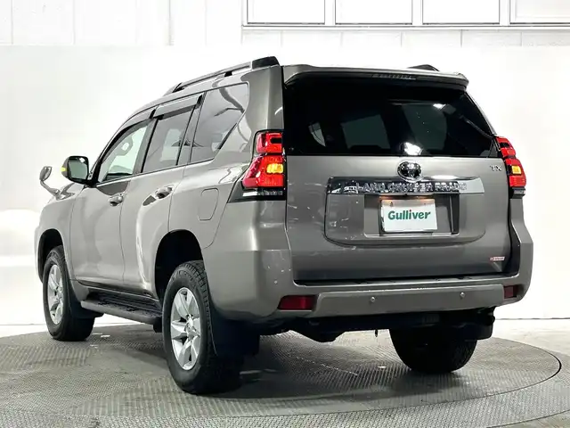 トヨタ ランドクルーザー プラド TX Lパッケージ 大阪府 2023(令5)年 1.5万km アバンギャルドブロンズメタリック サンルーフ 本革シート 純正ナビ(フルセグ/DVD再生/Bluetooth) バックカメラ ETC パワーシート/ヒーター/エアコン 衝突軽減 レーダークルコン クリアランスソナー ルーフレール
