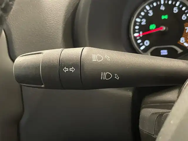 クライスラー・ジープ ジープ レネゲード ナイトイーグル 熊本県 2020(令2)年 2.9万km 青 ・スマートキー/・プッシュスタート/・前面衝突警報ブレーキ/・レーンセンス/・パークセンス/・ブラインドスポットモニター/・アクティブヘッドライト/・クルーズコントロール/・純正ディスプレイオーディオ/　【Bluetooth・USB・AUX】/・バックカメラ/・ETC/・純正マット