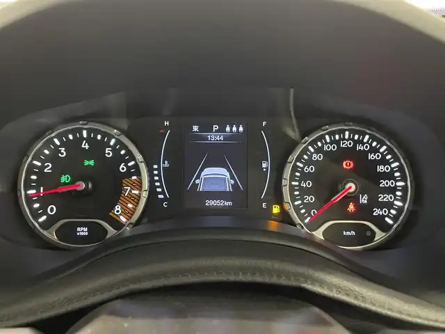 クライスラー・ジープ ジープ レネゲード ナイトイーグル 熊本県 2020(令2)年 2.9万km 青 ・スマートキー/・プッシュスタート/・前面衝突警報ブレーキ/・レーンセンス/・パークセンス/・ブラインドスポットモニター/・アクティブヘッドライト/・クルーズコントロール/・純正ディスプレイオーディオ/　【Bluetooth・USB・AUX】/・バックカメラ/・ETC/・純正マット