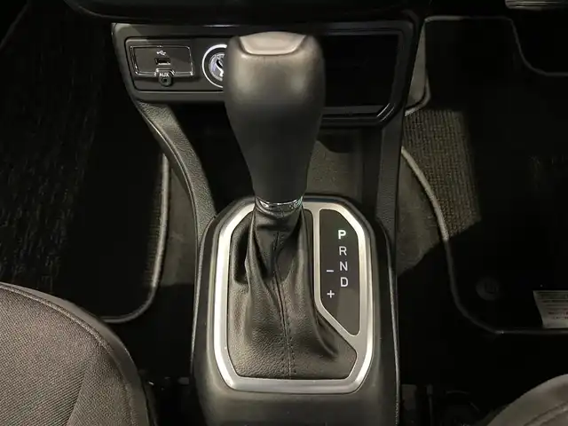 クライスラー・ジープ ジープ レネゲード ナイトイーグル 熊本県 2020(令2)年 2.9万km 青 ・スマートキー/・プッシュスタート/・前面衝突警報ブレーキ/・レーンセンス/・パークセンス/・ブラインドスポットモニター/・アクティブヘッドライト/・クルーズコントロール/・純正ディスプレイオーディオ/　【Bluetooth・USB・AUX】/・バックカメラ/・ETC/・純正マット