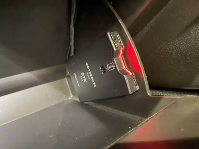 クライスラー・ジープ ジープ レネゲード ナイトイーグル 熊本県 2020(令2)年 2.9万km 青 ・スマートキー/・プッシュスタート/・前面衝突警報ブレーキ/・レーンセンス/・パークセンス/・ブラインドスポットモニター/・アクティブヘッドライト/・クルーズコントロール/・純正ディスプレイオーディオ/　【Bluetooth・USB・AUX】/・バックカメラ/・ETC/・純正マット
