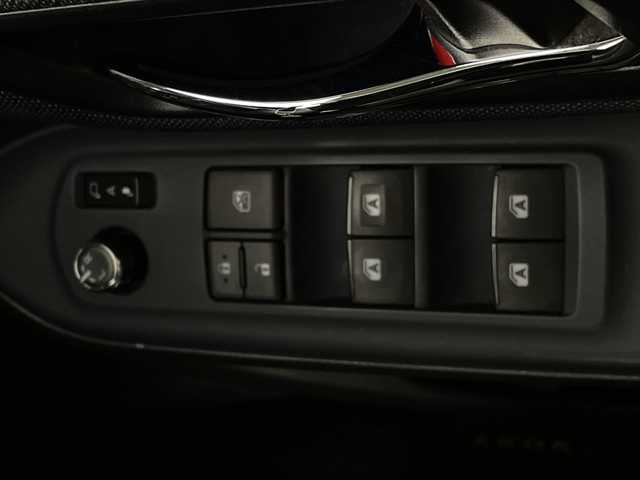 トヨタ ヴォクシー ZS 煌 新潟県 2015(平27)年 6.5万km アイスチタニウムマイカメタリック 禁煙車/4WD/社外メモリナビ/フルセグ/　CD/DVD/Bluetooth/社外フリップダウンモニター/バックカメラ/両側パワースライドドア/スマートキー/純正エンジンスターター/LEDヘッドライト/オートライト/フォグランプ/革巻きステアリング/ワイパーデアイサー/プッシュスタート/ETC/社外アルミ付きスタッドレス/　（積み込み６mm）
