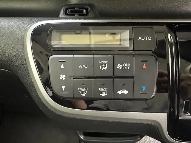 ホンダ Ｎ ＢＯＸ カスタム SSパッケージ 兵庫県 2015(平27)年 5.1万km プレミアムゴールドパープルパール 社外メモリナビ/（AVIC-MRZ05）/ワンセグ CD MSV/CTBA/両側パワースライドドア/ETC/バックカメラ/HIDヘッドライト/オートライト/純正14インチアルミホイール/純正フロアマット/純正ドアバイザー/スマートキー/あんしんパッケージ
