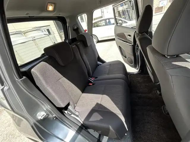 日産 デイズ ハイウェイスターX 神奈川県 2018(平30)年 1.9万km チタニウムグレーメタリック 純正ナビ＆フルセグTV/CD／DVD／SD／USB／BT／AUX/インテリジェントエマージェンシーブレーキ/踏み間違い衝突防止アシスト/LDW（車線逸脱警報）/アラウンドビューモニター/ステアリングスイッチ/ETC/電動格納ミラー/ドライブレコーダー/フォグランプ/オートライト/スマートキー/プッシュスタート/Wエアバック/ABS/純正フロアマット/保証書/取扱説明書/スペアキー有