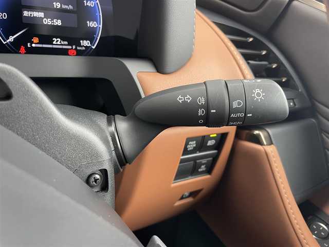 トヨタ ヴェルファイア ハイブリット Z プレミア 千葉県 2023(令5)年 1.9万km プラチナホワイトパールマイカ 純正１４．３インチディスプレイオーディオ　/全方位カメラ　/左右独立ムーンルーフ　/寒冷地仕様　/ＩＴＳコネクト /BSM /デジタルインナーミラー /HDMI /両側パワースライドドア /電動リアゲート /ETC2.0
