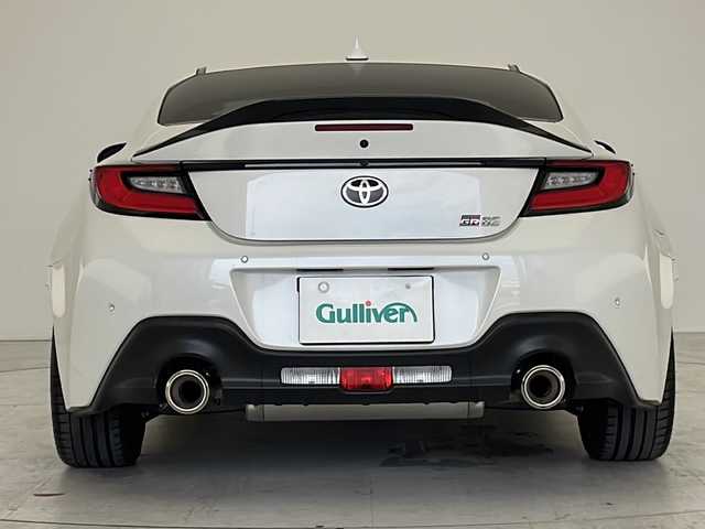 トヨタ ＧＲ８６ RZ 40thアニバーサリーLTD 愛知県 2024(令6)年 1.1万km クリスタルホワイトパール 9インチSDナビ（あり）/レーダークルーズコントロール/シートヒーター/フルセグTV/CD DVD/Bluetooth/バックカメラ/コーナーセンサー/純正アルミホイール/ＬＥＤヘッドライト/インテリジェントミラー/キャリパー/ドライブレコーダー/ステアリングスイッチ/スマートキー/プッシュスタート