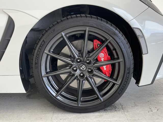 トヨタ ＧＲ８６ RZ 40thアニバーサリーLTD 愛知県 2024(令6)年 1.1万km クリスタルホワイトパール 9インチSDナビ（あり）/レーダークルーズコントロール/シートヒーター/フルセグTV/CD DVD/Bluetooth/バックカメラ/コーナーセンサー/純正アルミホイール/ＬＥＤヘッドライト/インテリジェントミラー/キャリパー/ドライブレコーダー/ステアリングスイッチ/スマートキー/プッシュスタート