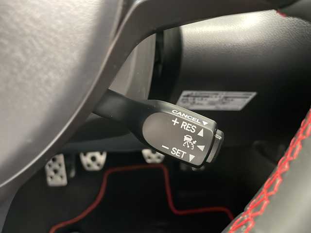 トヨタ ＧＲ８６ RZ 40thアニバーサリーLTD 愛知県 2024(令6)年 1.1万km クリスタルホワイトパール 9インチSDナビ（あり）/レーダークルーズコントロール/シートヒーター/フルセグTV/CD DVD/Bluetooth/バックカメラ/コーナーセンサー/純正アルミホイール/ＬＥＤヘッドライト/インテリジェントミラー/キャリパー/ドライブレコーダー/ステアリングスイッチ/スマートキー/プッシュスタート