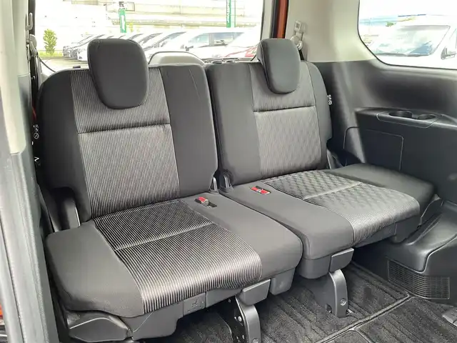 日産 セレナ e－パワー ハイウェイスター V 福岡県 2021(令3)年 2.1万km オレンジ 純正10型SDナビ(フルセグTV/CD/DVD/BT)アラウンドビューモニター後席フリップダウンモニタープロパイロット両側パワスラ前後ドラレコETCデジタルインナーミラーUSB純正フロアマット純正LEDアルミホイールスマートキープッシュスタート