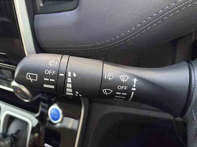 日産 セレナ e－パワー HWS V アーバンクロム 千葉県 2021(令3)年 4.5万km ブリリアントホワイトパール 2トーン １オーナー　アルパインディスプレイオーディオ　全方位カメラ　プロパイロット　スマートルームミラー　両側電動スライドドア　ハンズフリースライドドア　ＥＴＣ　ＬＥＤライト　オートライト LEDフォグライト