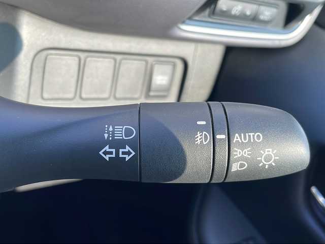 日産 セレナ e－パワー HWS V アーバンクロム 千葉県 2021(令3)年 4.5万km ブリリアントホワイトパール 2トーン １オーナー　アルパインディスプレイオーディオ　全方位カメラ　プロパイロット　スマートルームミラー　両側電動スライドドア　ハンズフリースライドドア　ＥＴＣ　ＬＥＤライト　オートライト LEDフォグライト
