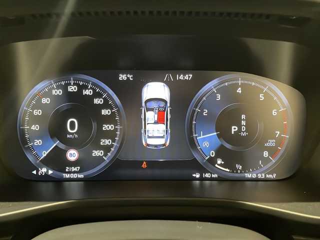 ボルボ ＸＣ４０ T5 AWD Rデザイン 新潟県 2020(令2)年 2.2万km 青 パノラマガラスSR/クライメート・パッケージ/・ステアリングホイール・ヒーター/・フロント・シートヒーター/City Safety（衝突回避・被害軽減ブレーキシステム）/・歩行者・サイクリスト・大型動物検知機能（夜間含む）/・ インターセクション・サポート（右折時対向車検知機能）/・ 対向車対応機能/・ オンカミング・レーン・ミティゲーション（対向車線衝突回避支援機能）/ランオフロード・ミティゲーション（道路逸脱回避支援機能）/アダプティブ・クルーズ・コントロール/ステアリング・アシスト付BLIS/衝突回避・被害軽減ブレーキ機能付/スポーツモード付ESC（エレクトロニック・スタビリティ・コントロール）/アクティブ・ハイビーム（LEDヘッドライト）/360°ビューカメラ/TV/FM/AM/Bluetooth/USBポート/プッシュスタート