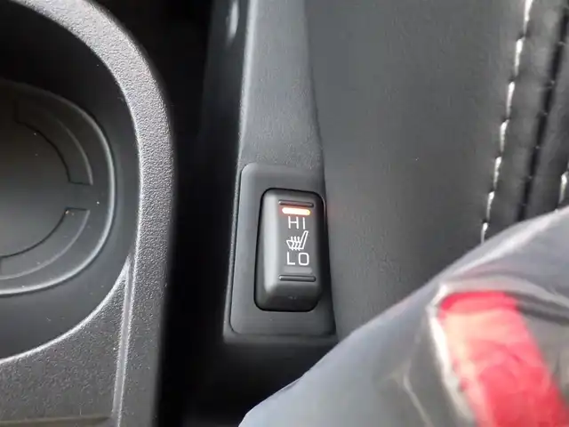 三菱 デリカＤ：５ シャモニー 千葉県 2025(令7)年 0.1千km グラファイトグレーメタリック/ブラックマイカ CHAMONIX (7人)　4WD　e-Assist/オリジナルナビ取付パッケージ＋リアモニター取付パッケージ(25/300)　ステップレス　（7人）D:5専用11型ナビゲーション(322/300)　12.8型後席用モニター(143550円)/e-Assist/・衝突被害軽減ブレーキシステム（FCM）/・車線逸脱警報システム（LDW）/・レーダークルーズコントロールシステム（ACC）/・誤発進抑制機能（前進＆後退時）（UMS）/・オートマチックハイビーム[AHB]/エレクトリックテールゲート/両側パワースライドドア/純正メモリーナビ/地デジTV/【DVD/CD再生機能　Bluetooth接続】/【Apple CarPlay　Android Auto対応】/マルチアラウンドモニター/フリップダウンモニター/革巻きステアリング/ステアリングヒーター/ステアリングスイッチ/LEDヘッドライト/フォグライト/ウインカーミラー/純正18インチアルミホイル/サイド/カーテンエアバッグ/キーレスオペレーションシステム