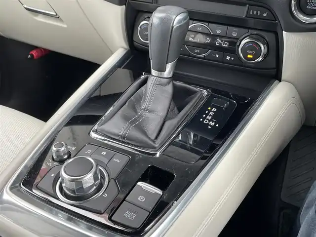 マツダ ＣＸ－８ XD Lパッケージ 佐賀県 2018(平30)年 3.8万km ジェットブラックマイカ ピュアホワイト革シート/TEIN車高調「FLEX Z」純正サスペンション積込/純正SDナビゲーション/・フルセグTV/CD/DVD/USB/Bluetooth/360°ビューモニター/BOSEサウンドシステム/前後ドライブレコーダー/ETC2.0/パワーリアゲ―ト/電子パーキングブレーキ/・AUTO HOLD機能/後席エアコン/DN席パワーシート(D席メモリー機能付)/DN席＋2列目シートヒーター/後席サンシェード/ISOFIX対応/革巻きステアリング/ステアリングヒーター/ステリングリモコン/社外20インチアルミホイール/純正LEDヘッドライト/・オートマチックハイビーム/純正LEDフォグランプ/純正フロアマット/純正ドアバイザ―/新車保証書/スペアキー１本/i-ACTIVSENSE/・アダプディブクルーズコントロール/・スマートシティブレーキサポート/・ブラインドスポットモニタリング/・レーンキープアシストシステム/・交通標識認識機能/・ドライバーアテンションアラート/・パーキングセンサーシステム