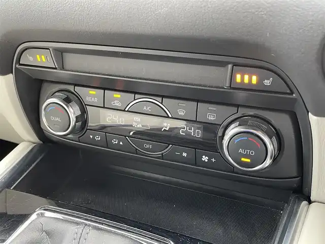 マツダ ＣＸ－８ XD Lパッケージ 佐賀県 2018(平30)年 3.8万km ジェットブラックマイカ ピュアホワイト革シート/TEIN車高調「FLEX Z」純正サスペンション積込/純正SDナビゲーション/・フルセグTV/CD/DVD/USB/Bluetooth/360°ビューモニター/BOSEサウンドシステム/前後ドライブレコーダー/ETC2.0/パワーリアゲ―ト/電子パーキングブレーキ/・AUTO HOLD機能/後席エアコン/DN席パワーシート(D席メモリー機能付)/DN席＋2列目シートヒーター/後席サンシェード/ISOFIX対応/革巻きステアリング/ステアリングヒーター/ステリングリモコン/社外20インチアルミホイール/純正LEDヘッドライト/・オートマチックハイビーム/純正LEDフォグランプ/純正フロアマット/純正ドアバイザ―/新車保証書/スペアキー１本/i-ACTIVSENSE/・アダプディブクルーズコントロール/・スマートシティブレーキサポート/・ブラインドスポットモニタリング/・レーンキープアシストシステム/・交通標識認識機能/・ドライバーアテンションアラート/・パーキングセンサーシステム