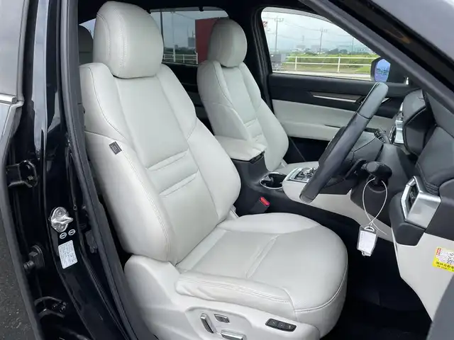 マツダ ＣＸ－８ XD Lパッケージ 佐賀県 2018(平30)年 3.8万km ジェットブラックマイカ ピュアホワイト革シート/TEIN車高調「FLEX Z」純正サスペンション積込/純正SDナビゲーション/・フルセグTV/CD/DVD/USB/Bluetooth/360°ビューモニター/BOSEサウンドシステム/前後ドライブレコーダー/ETC2.0/パワーリアゲ―ト/電子パーキングブレーキ/・AUTO HOLD機能/後席エアコン/DN席パワーシート(D席メモリー機能付)/DN席＋2列目シートヒーター/後席サンシェード/ISOFIX対応/革巻きステアリング/ステアリングヒーター/ステリングリモコン/社外20インチアルミホイール/純正LEDヘッドライト/・オートマチックハイビーム/純正LEDフォグランプ/純正フロアマット/純正ドアバイザ―/新車保証書/スペアキー１本/i-ACTIVSENSE/・アダプディブクルーズコントロール/・スマートシティブレーキサポート/・ブラインドスポットモニタリング/・レーンキープアシストシステム/・交通標識認識機能/・ドライバーアテンションアラート/・パーキングセンサーシステム