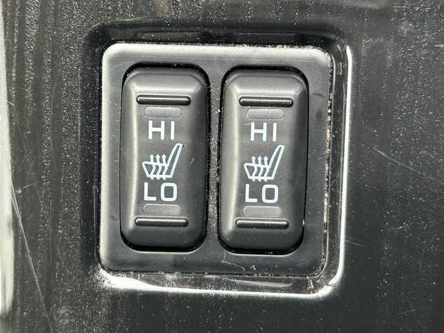 三菱 アウトランダー ＰＨＥＶ G セーフティパッケージ 岡山県 2017(平29)年 8.7万km アメジストブラック 登録時走行距離86768km/社外9インチナビ/フルセグTV(AM.FM.CD.DVD.TV.BT)/バックカメラ/ETC/ドライブレコーダー/シートヒーター/ステアリングヒーター/衝突軽減ブレーキ/レーダークルーズコントロール/レーンキープアシスト/横滑り防止装置/オートライト/アイドリングストップ/AC100V/18インチ純正AW/純正フロアマット/プッシュスタート/スマートキー/急速充電ポート/充電ケーブル