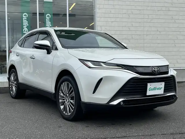トヨタ ハリアー Z 岩手県 2022(令4)年 3.9万km ホワイトパールクリスタルシャイン ワンオーナー/純正12.3インチナビ/AM/FM/Bluetooth/フルセグTV(テレビキャンセラー有)/JBLプレミアムサウンドシステム/バックカメラ/全方位カメラ/電動リアゲート/ETC2.0/前後ドライブレコーダー/レーダークルーズコントロール/デジタルインナーミラー/ヘッドアップディスプレイ/ブラインドスポットモニター/衝突被害軽減ブレーキ/レーンキープアシスト/横滑り防止装置/D席パワーシート/オートライト/オートハイビーム/LEDヘッドライト/フォグランプ/スマートキー/プッシュスタート/電動格納ミラー/純正19インチAW/純正フロアマット/純正ドアバイザー/保証書/取扱説明書