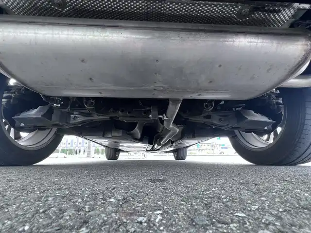 トヨタ ハリアー Z 岩手県 2022(令4)年 3.9万km ホワイトパールクリスタルシャイン ワンオーナー/純正12.3インチナビ/AM/FM/Bluetooth/フルセグTV(テレビキャンセラー有)/JBLプレミアムサウンドシステム/バックカメラ/全方位カメラ/電動リアゲート/ETC2.0/前後ドライブレコーダー/レーダークルーズコントロール/デジタルインナーミラー/ヘッドアップディスプレイ/ブラインドスポットモニター/衝突被害軽減ブレーキ/レーンキープアシスト/横滑り防止装置/D席パワーシート/オートライト/オートハイビーム/LEDヘッドライト/フォグランプ/スマートキー/プッシュスタート/電動格納ミラー/純正19インチAW/純正フロアマット/純正ドアバイザー/保証書/取扱説明書