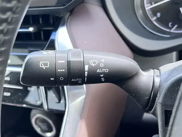 トヨタ ハリアー Z 岩手県 2022(令4)年 3.9万km ホワイトパールクリスタルシャイン ワンオーナー/純正12.3インチナビ/AM/FM/Bluetooth/フルセグTV(テレビキャンセラー有)/JBLプレミアムサウンドシステム/バックカメラ/全方位カメラ/電動リアゲート/ETC2.0/前後ドライブレコーダー/レーダークルーズコントロール/デジタルインナーミラー/ヘッドアップディスプレイ/ブラインドスポットモニター/衝突被害軽減ブレーキ/レーンキープアシスト/横滑り防止装置/D席パワーシート/オートライト/オートハイビーム/LEDヘッドライト/フォグランプ/スマートキー/プッシュスタート/電動格納ミラー/純正19インチAW/純正フロアマット/純正ドアバイザー/保証書/取扱説明書
