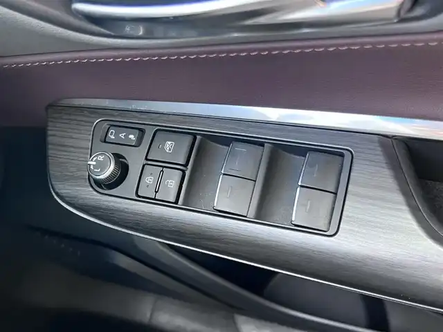 トヨタ ハリアー Z 岩手県 2022(令4)年 3.9万km ホワイトパールクリスタルシャイン ワンオーナー/純正12.3インチナビ/AM/FM/Bluetooth/フルセグTV(テレビキャンセラー有)/JBLプレミアムサウンドシステム/バックカメラ/全方位カメラ/電動リアゲート/ETC2.0/前後ドライブレコーダー/レーダークルーズコントロール/デジタルインナーミラー/ヘッドアップディスプレイ/ブラインドスポットモニター/衝突被害軽減ブレーキ/レーンキープアシスト/横滑り防止装置/D席パワーシート/オートライト/オートハイビーム/LEDヘッドライト/フォグランプ/スマートキー/プッシュスタート/電動格納ミラー/純正19インチAW/純正フロアマット/純正ドアバイザー/保証書/取扱説明書