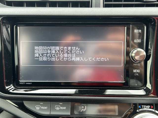 トヨタ アクア S スタイルブラック 岐阜県 2017(平29)年 5.6万km ブラックマイカ 登録時走行距離55604km/純正ナビ/バックモニター/フルセグテレビ/Blue tooth・CD・DVD・SDミュージックサーバー/トヨタセーフティー/レーンキープアシスト/LEDヘッドライト/オートマチックハイビーム/オートライト/社外15アルミ/プッシュスタート/スマートキー/オートエアコン/禁煙車
